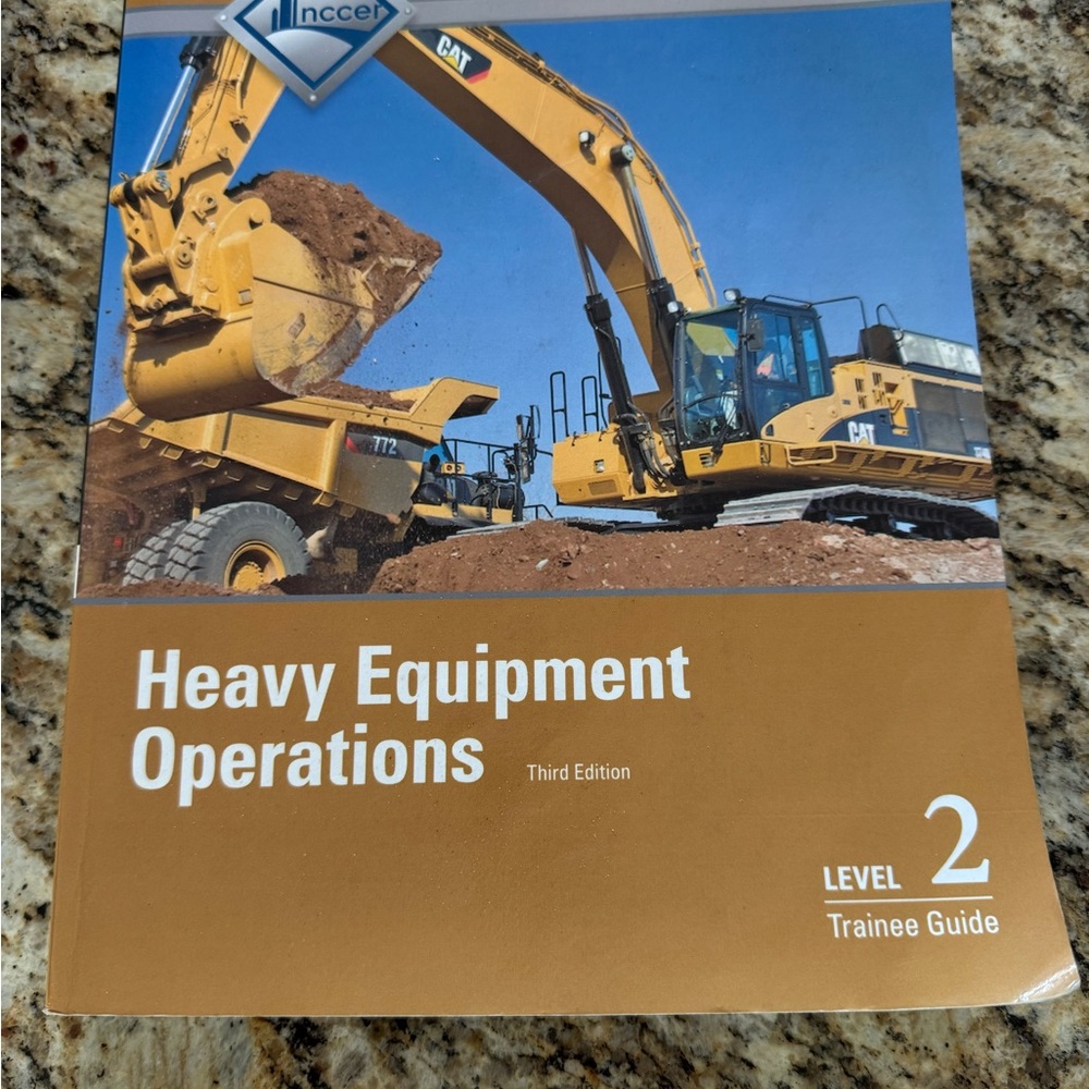 Heavy Equipment Operations Level 2 Trainee Guide